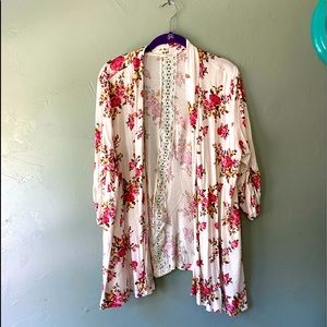 Floral cardigan with 3/4 sleeves and lace insert, size 0